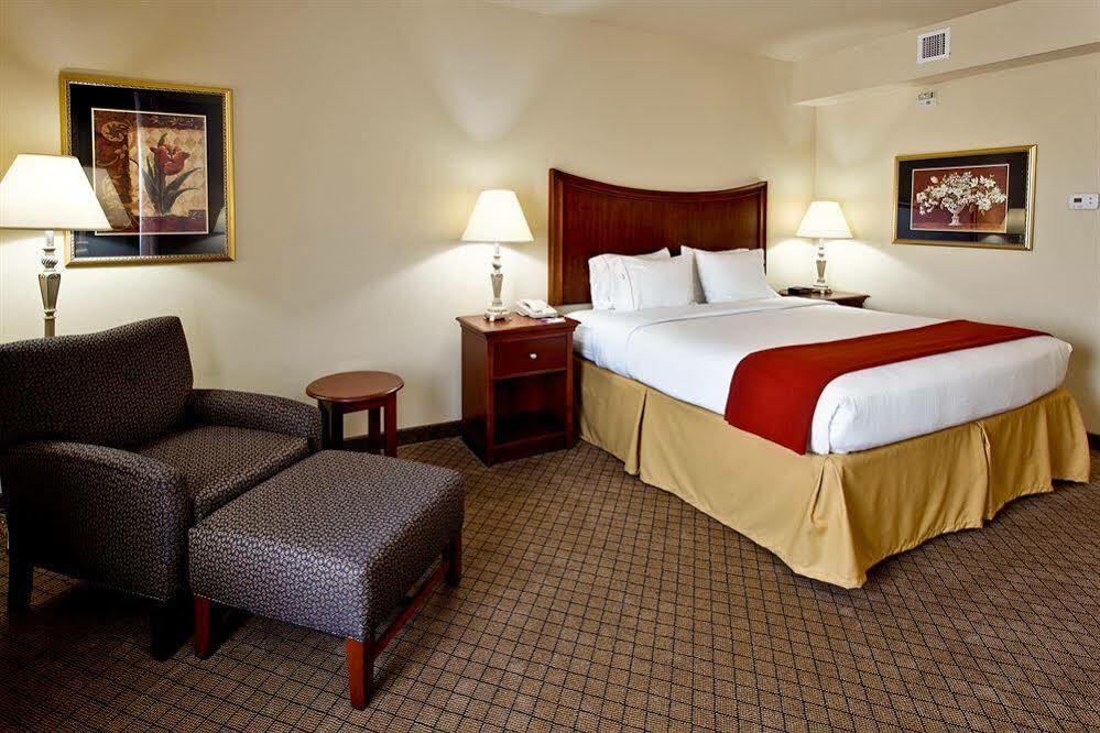 Holiday Inn Express & Suites Morristown By Ihg Екстериор снимка